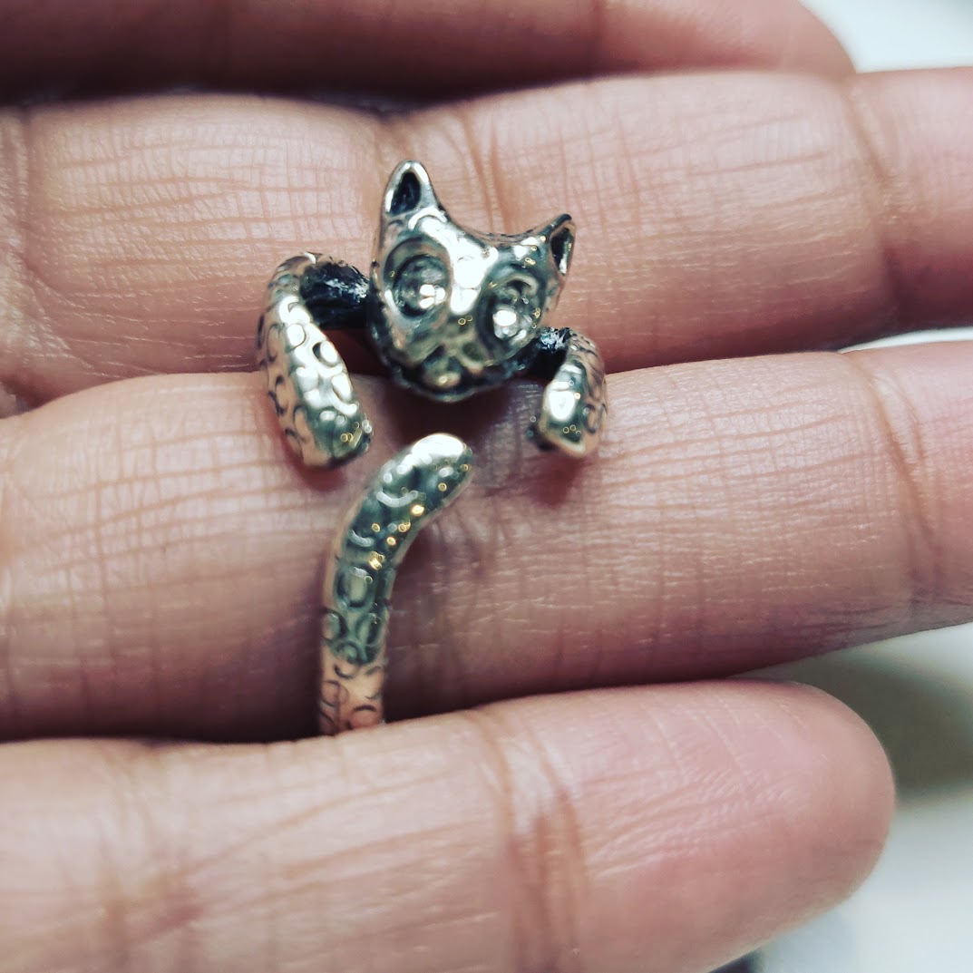 Cat ring